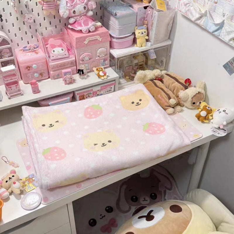 Strawberry Bear Blanket - Kimi