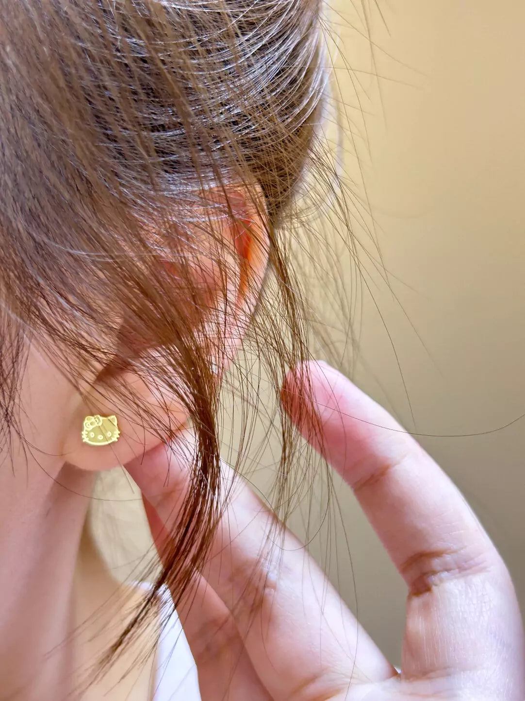 Earrings Steel HK Cartilage Stainless Screw Twist