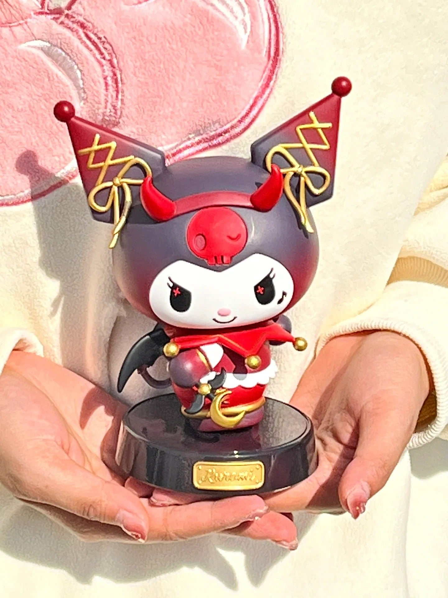 Kuro Demon and Melo Angel Figure