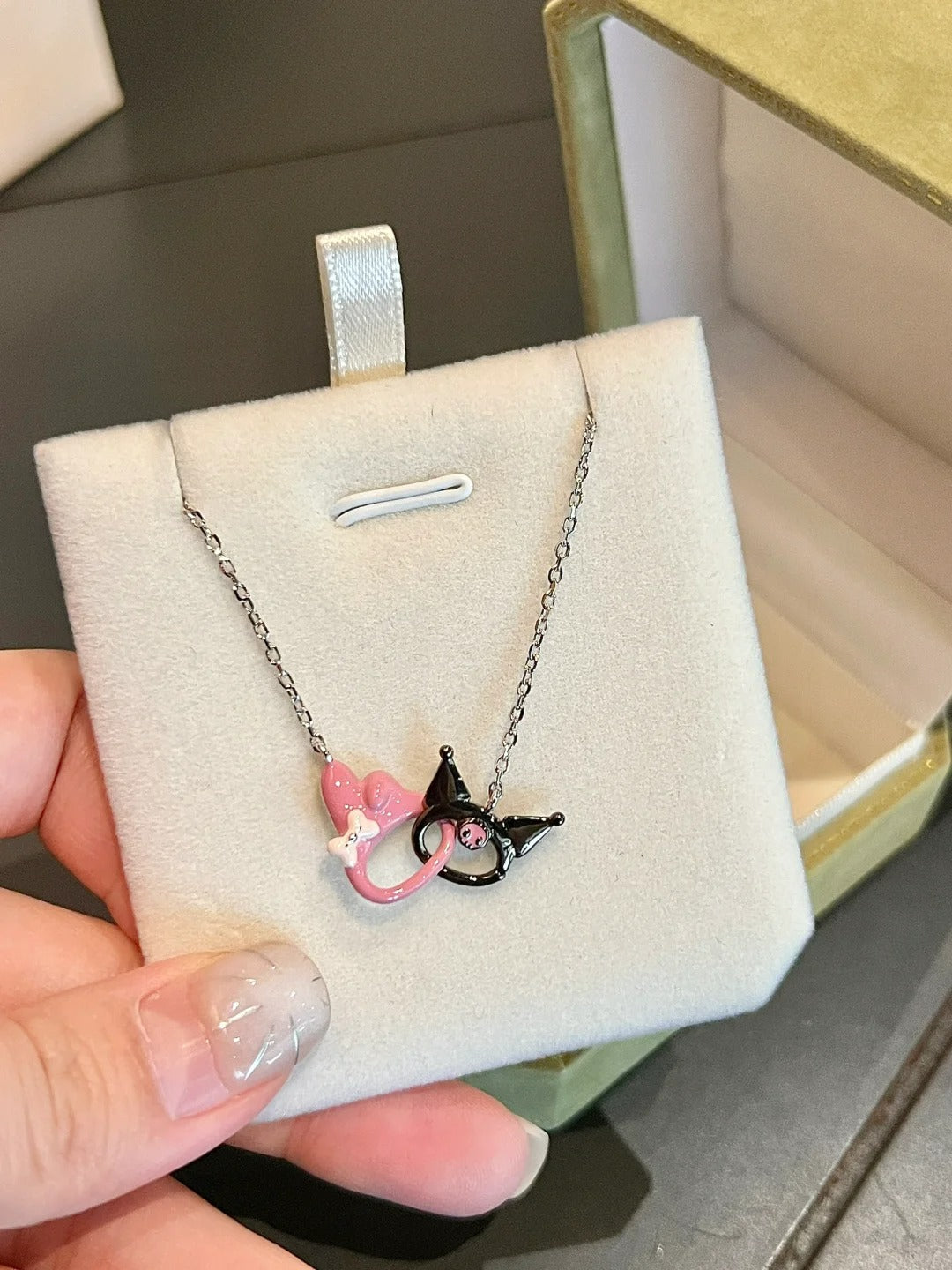 Collier à double emboîtement Kuro et Melo