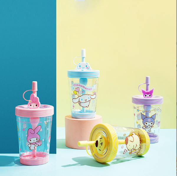 Cute Straw Water Bottle(535ml)