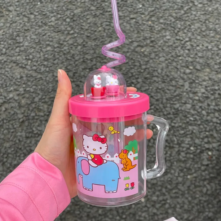 Colorful Kitty Melo Bottle With Straws