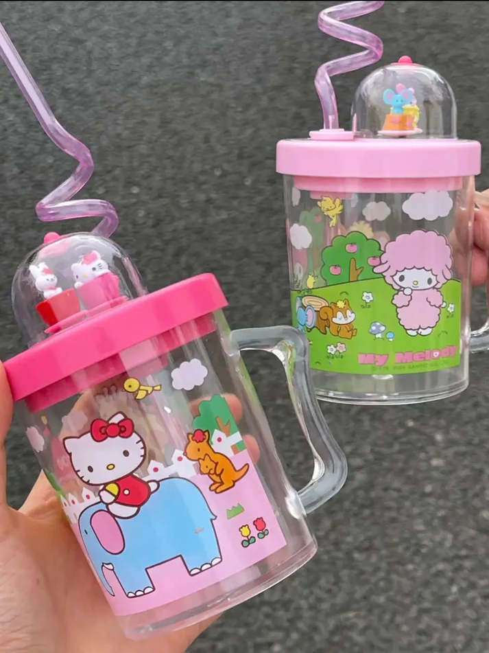 Colorful Kitty Melo Bottle With Straws