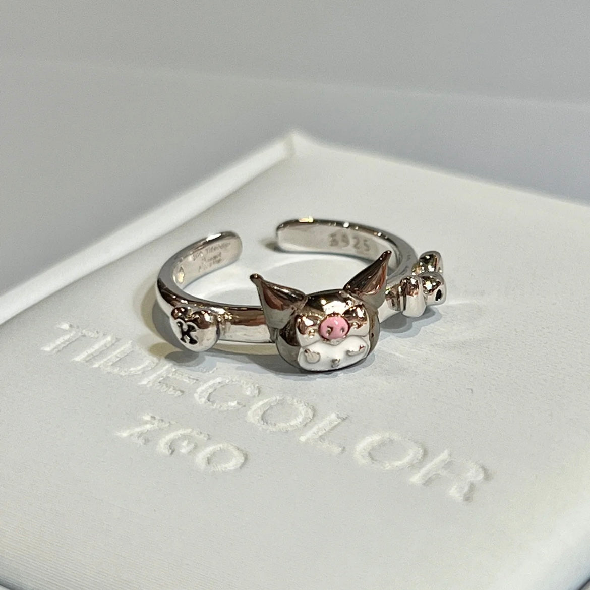 Kawaii Silver Enamel Kuro Ring