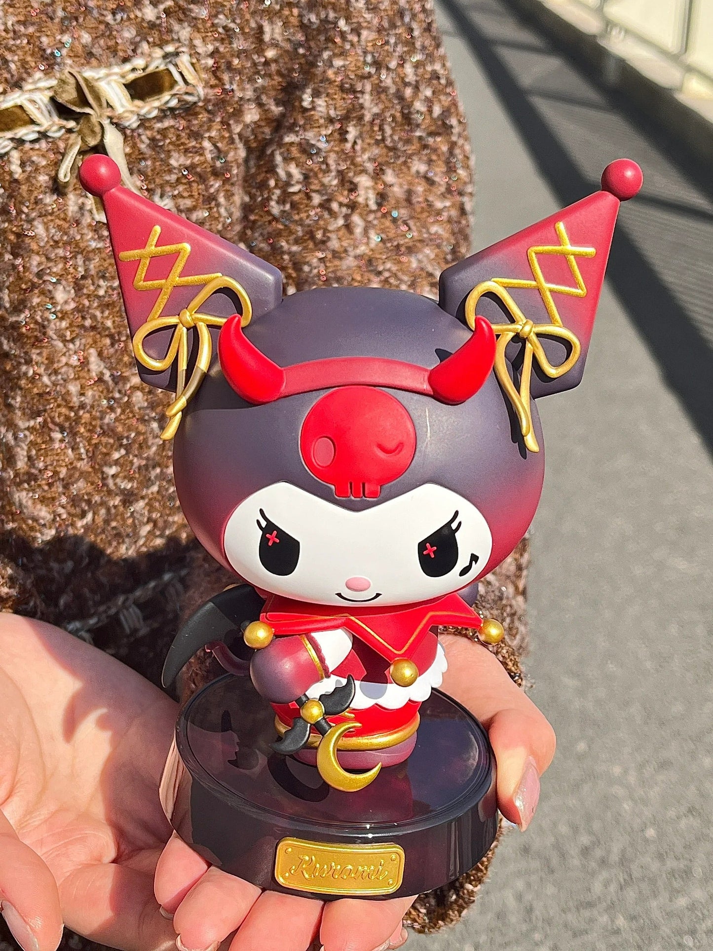 Kuro Demon and Melo Angel Figure