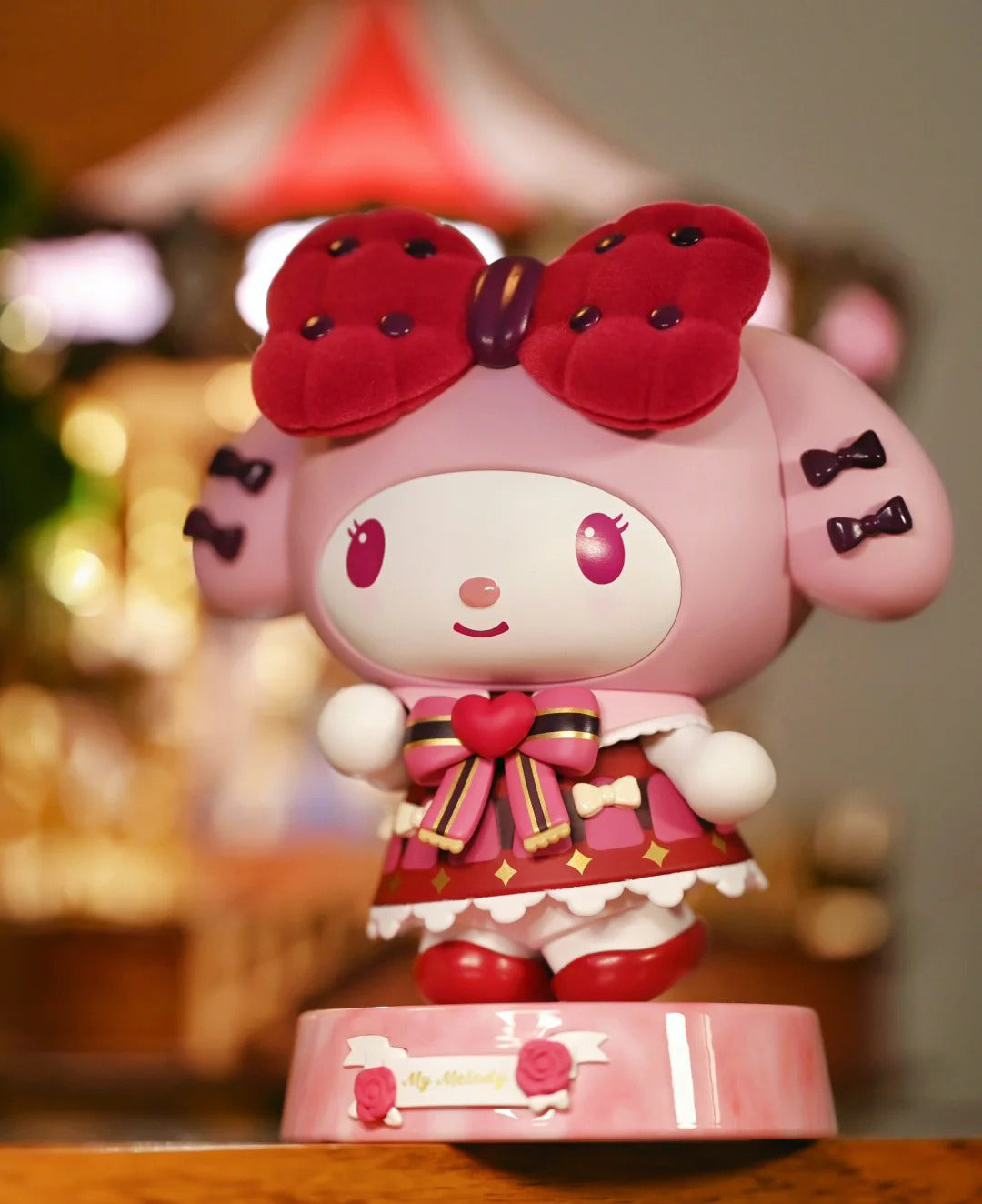 Melo and Kuro Dancer Figure