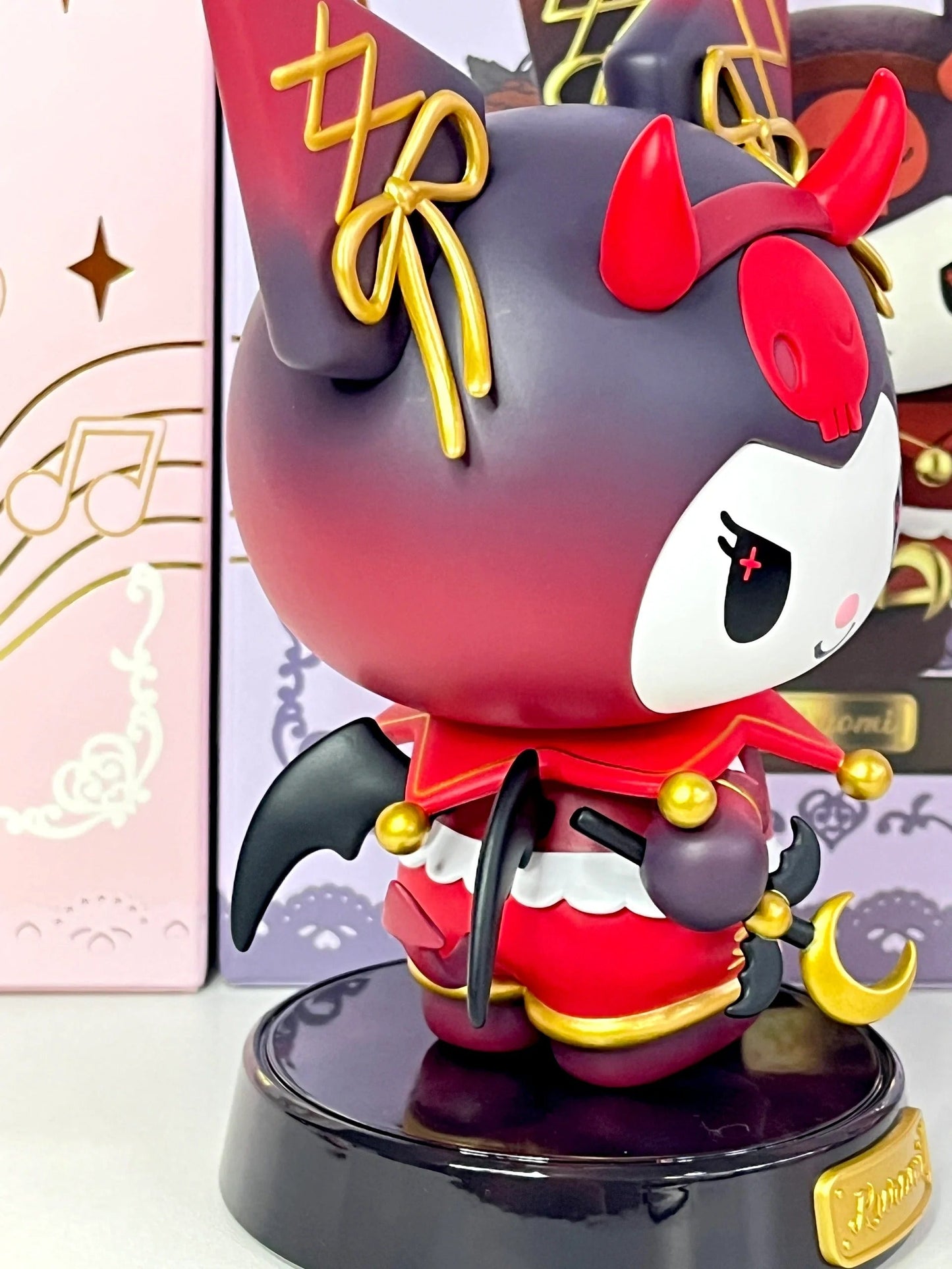 Kuro Demon and Melo Angel Figure
