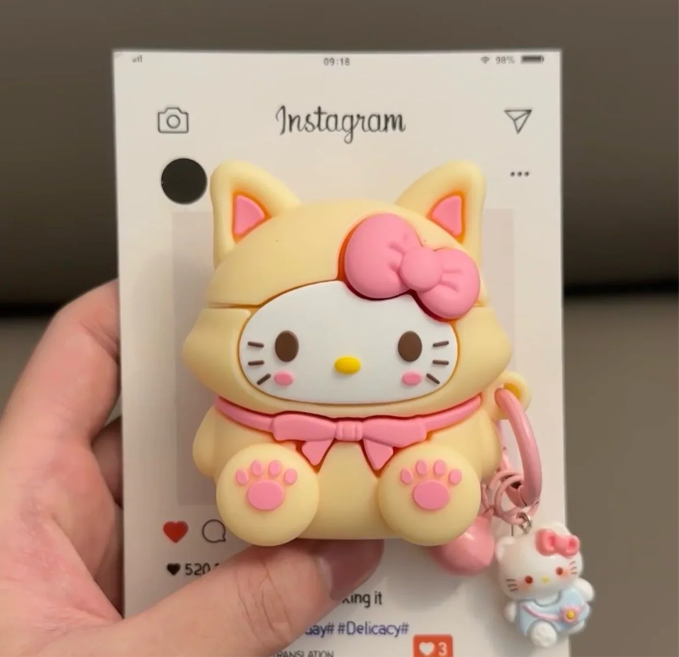 Kitty Cute Airpods Case With Charm