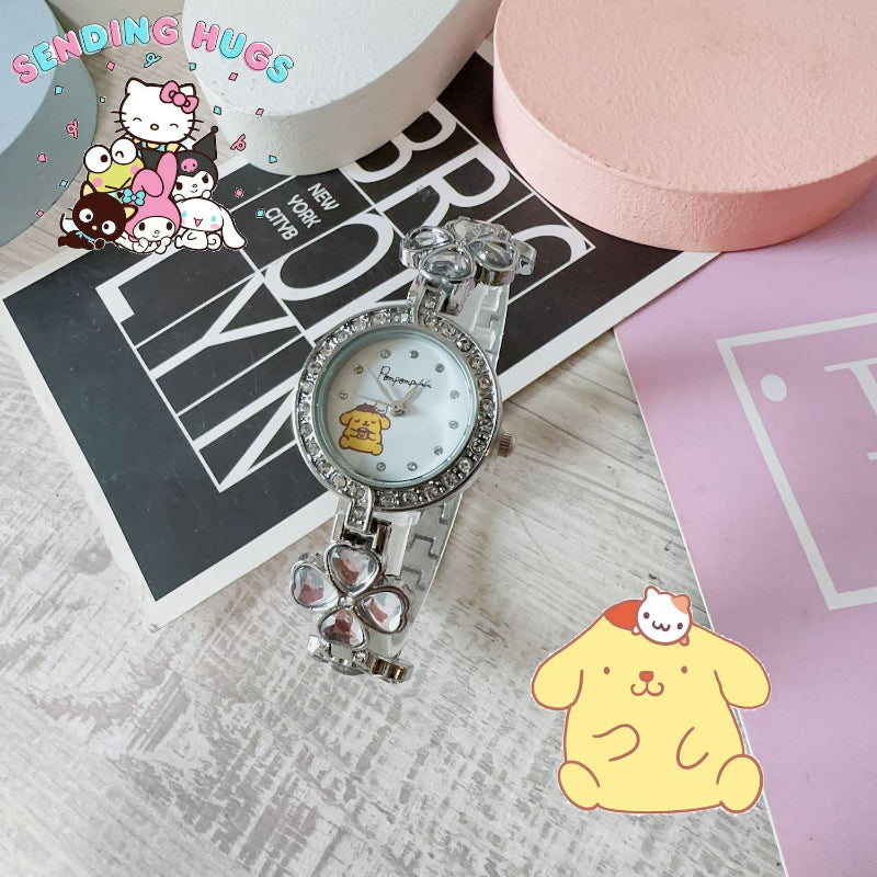 Montre-bracelet à diamants avec trèfle à quatre feuilles de dessin animé KI680