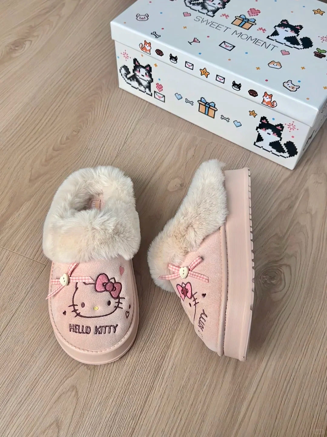 Plush Winter House Shoes Fluffy Hello Kitty Slippers