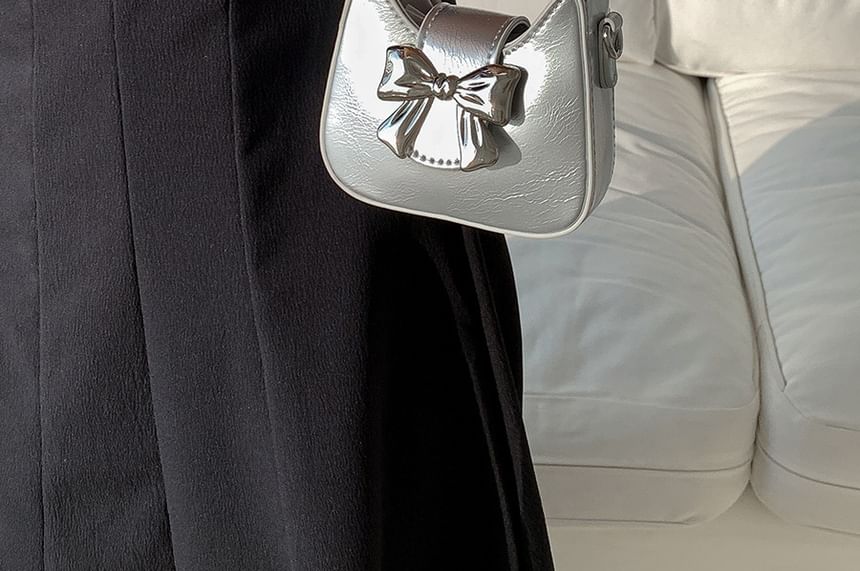 Chain Bow Strap Bag Crossbody