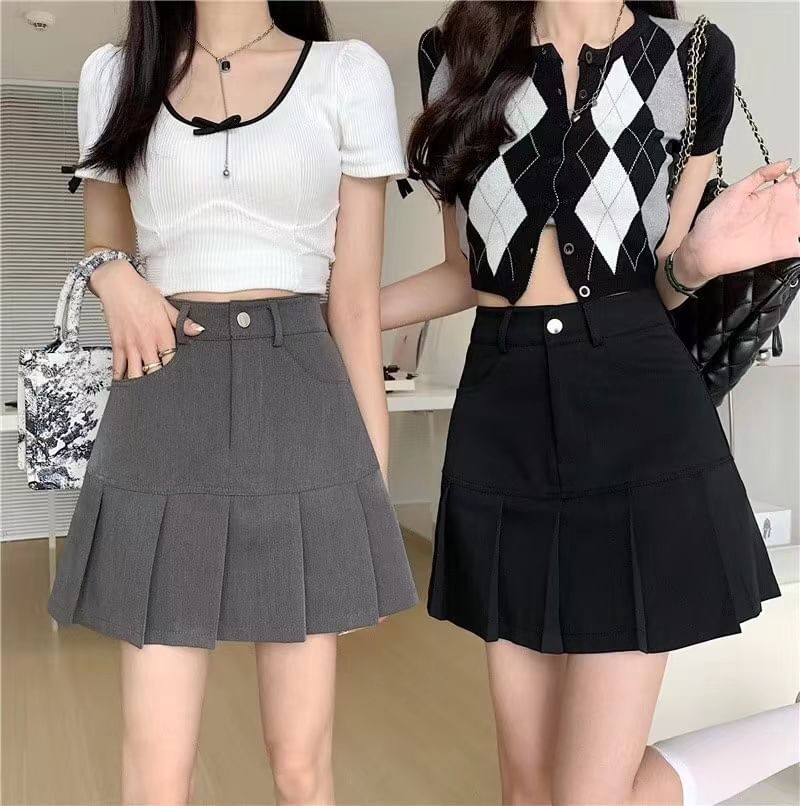 Pleated Solid Mini Skirt with High Rise