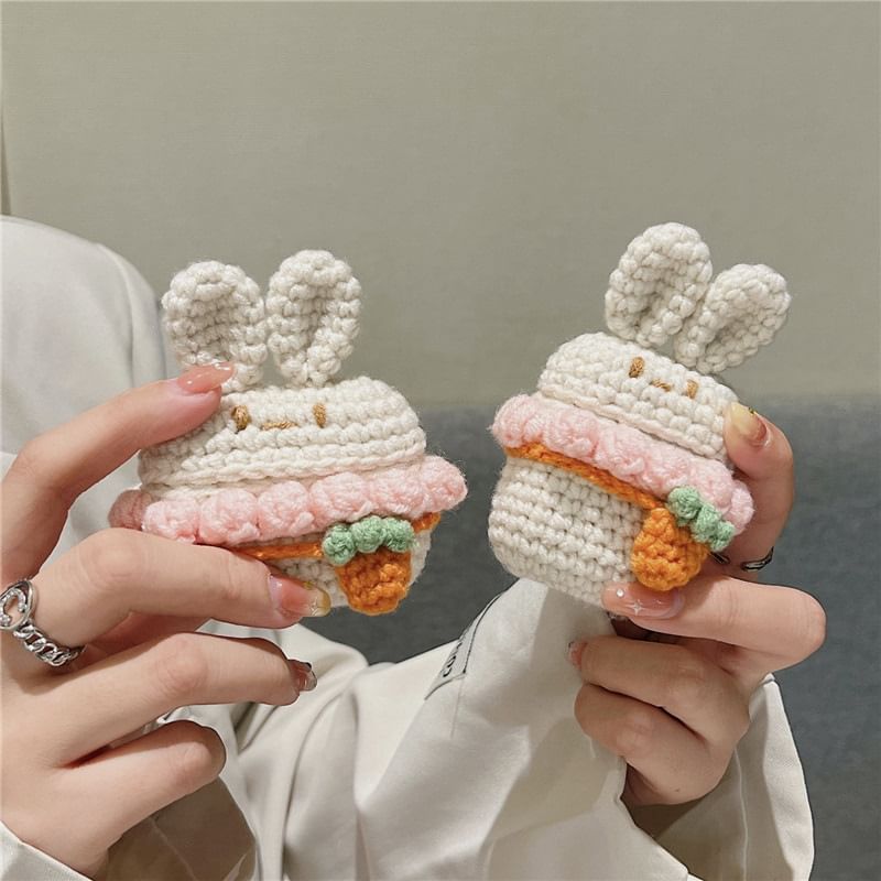 Rabbit Knit AirPods / Pro Earphone Case Skin