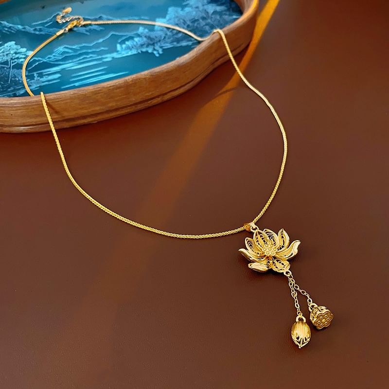 Pendant Necklace