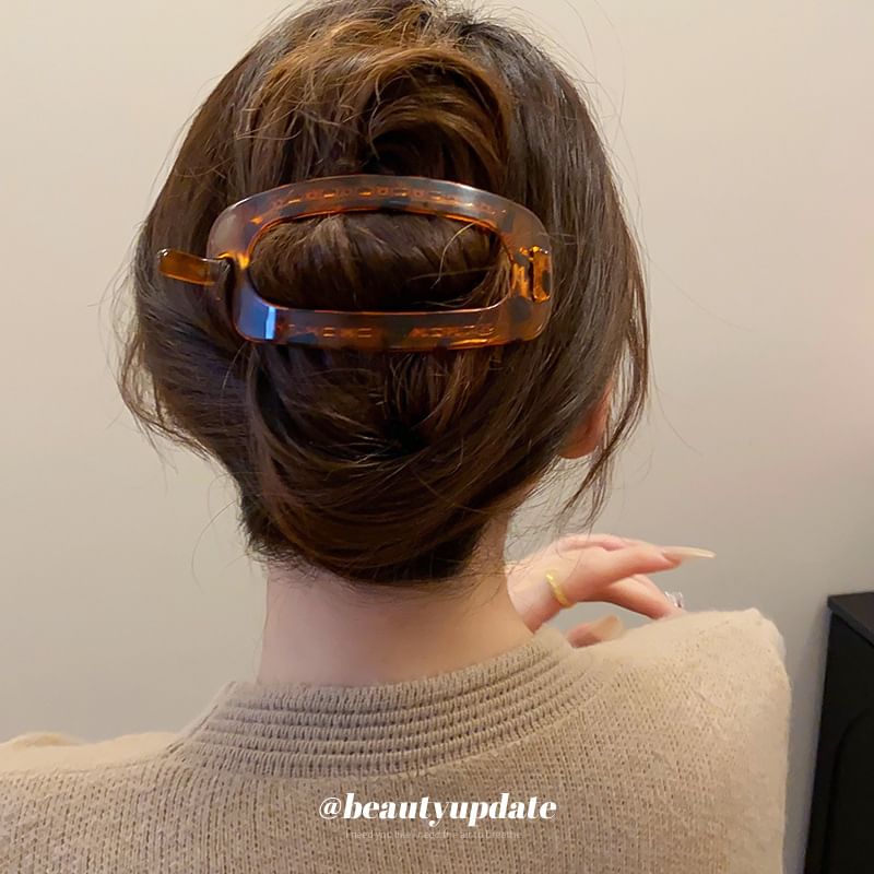 Cutout Hair Clip
