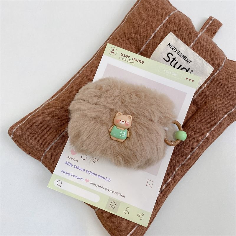 Bear Faux Fur AirPods / Pro Earphone Case Skin