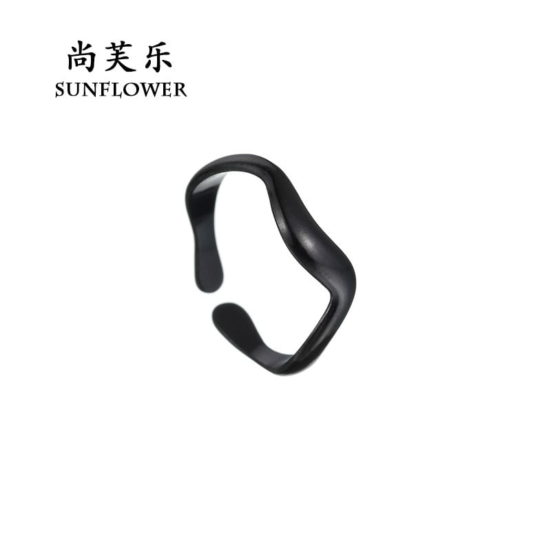 Wavy Irregular Open Rings