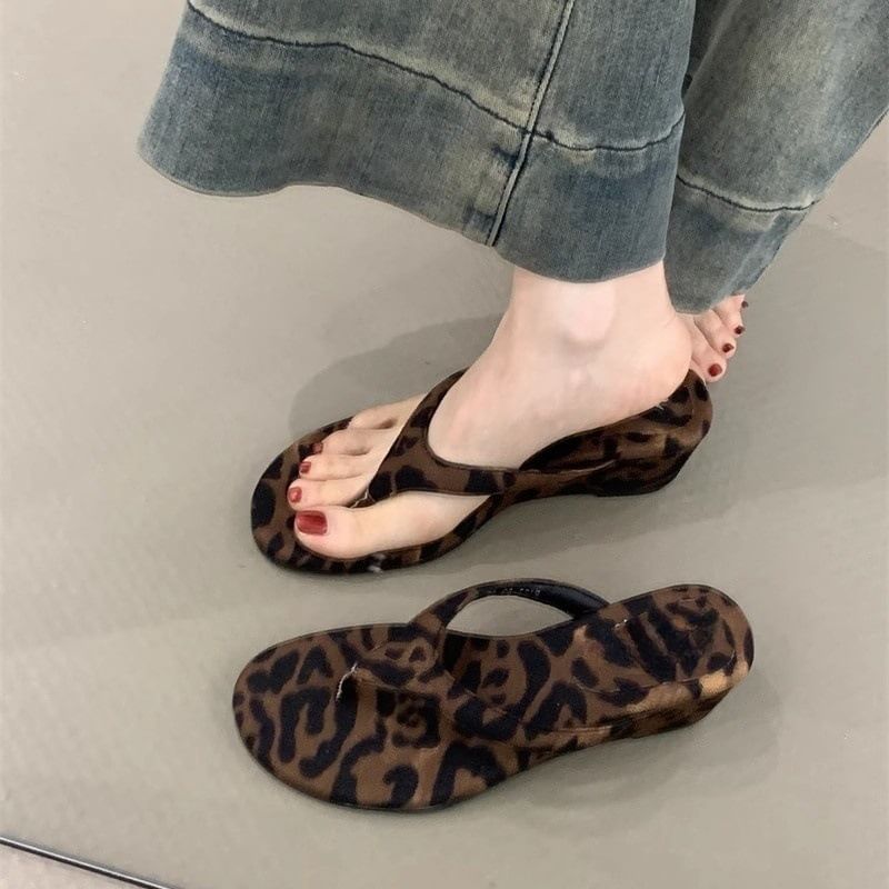 Wedge Flip-Flops Heel