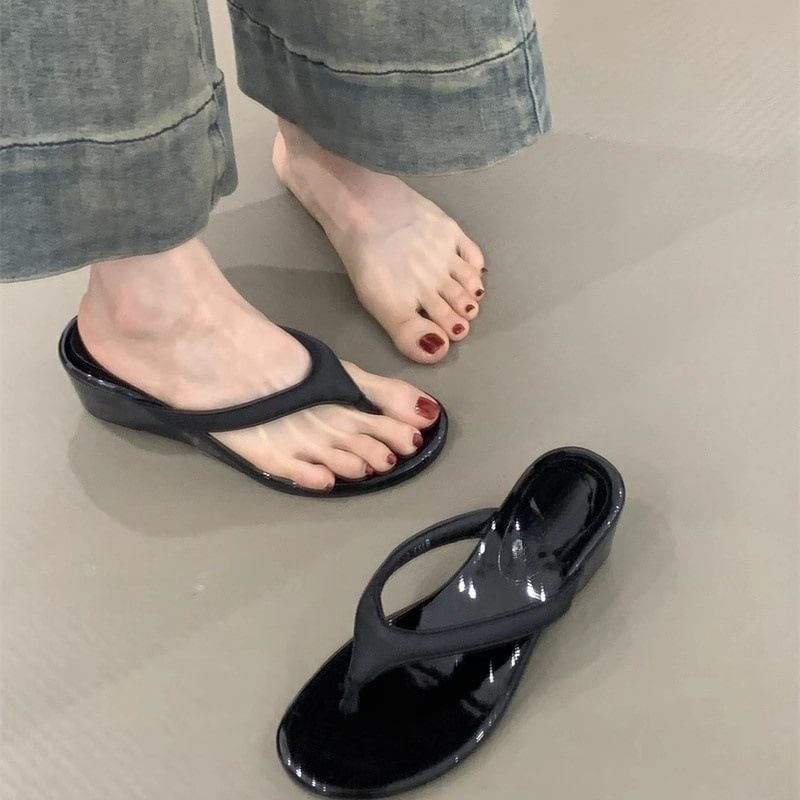 Wedge Flip-Flops Heel