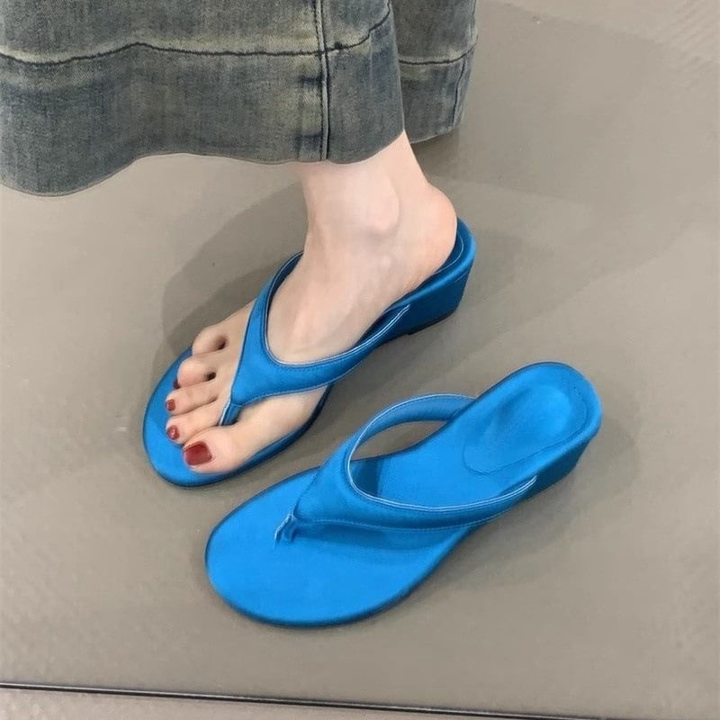 Wedge Flip-Flops Heel