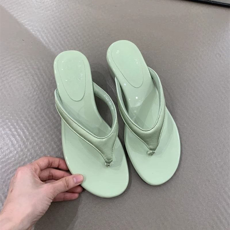 Wedge Flip-Flops Heel