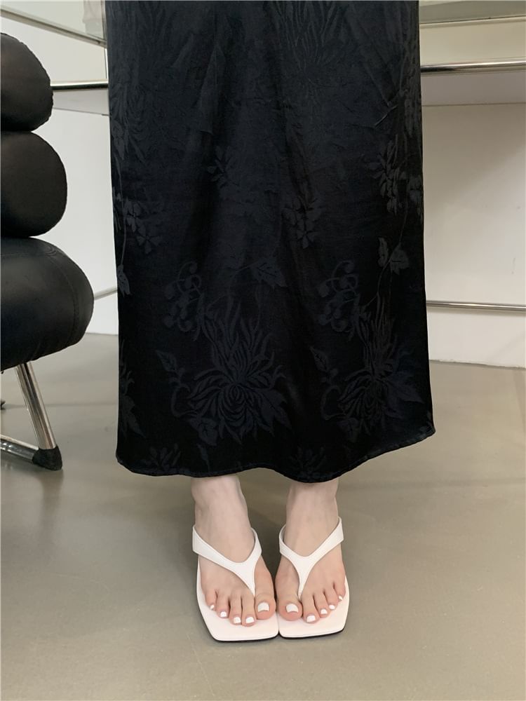 Kitten Flip-Flops Square Heel Toe