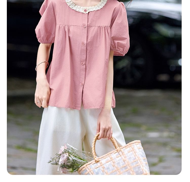 Short-Sleeve Round Neck Lace Blouse