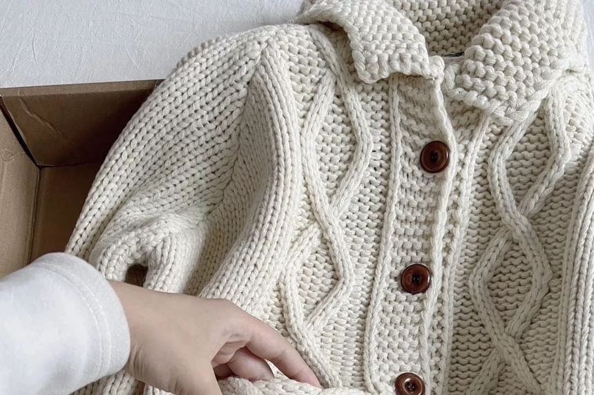 Peter Pan Collar Button-Up Plain Chunky Knit Cardigan
