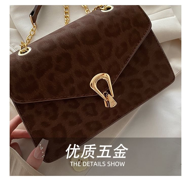 Leopard Patterned Flap Shoulder Bag