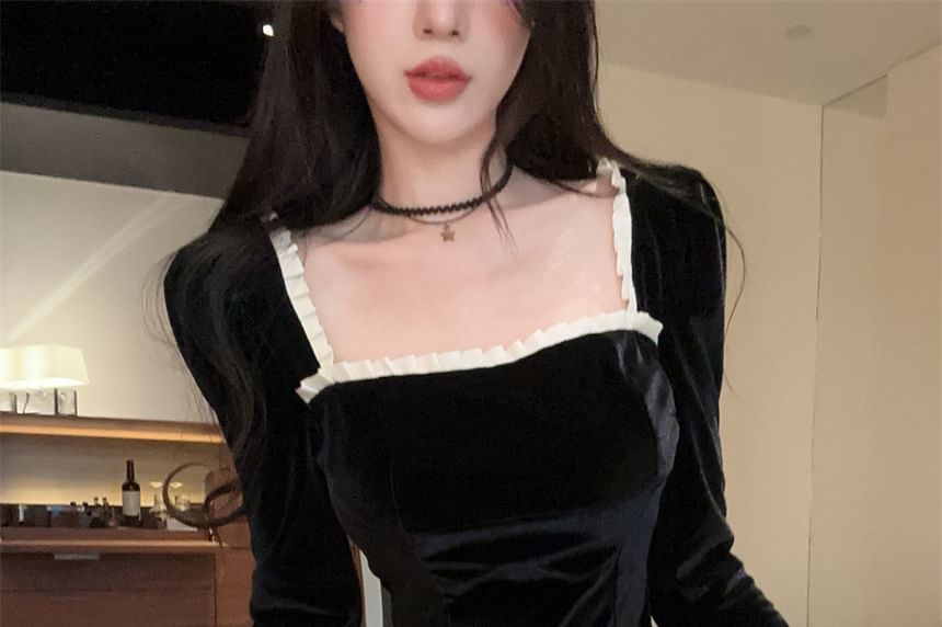 Square Neck Frill Trim Contrast Crop Top