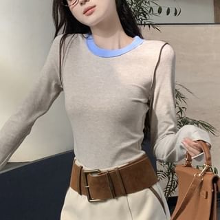 Crew Neck Contrast Trim Tee with Mini A-Line Skirt