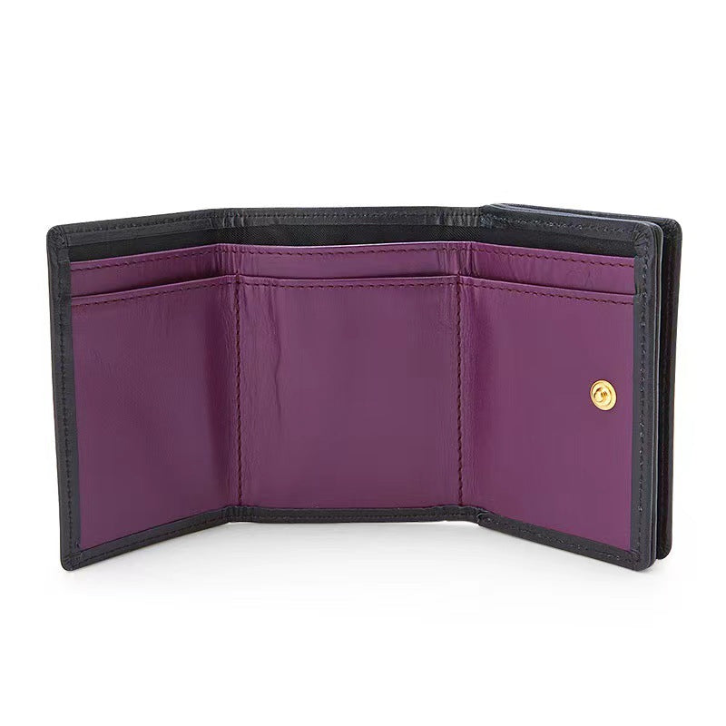 Melo and Kuro with Bow Wallet
