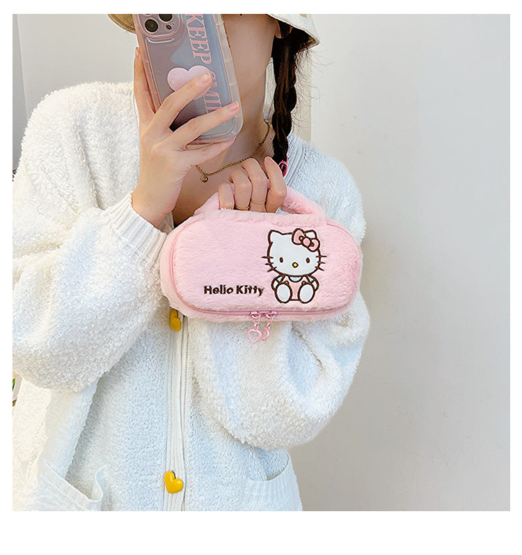 Trousse de maquillage en peluche mignonne