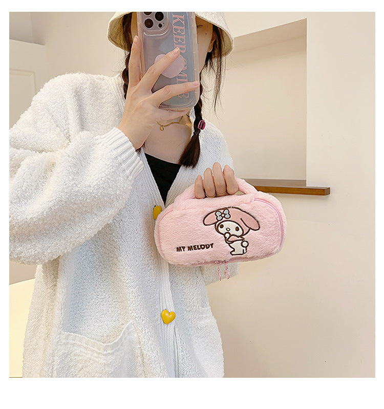 Trousse de maquillage en peluche mignonne