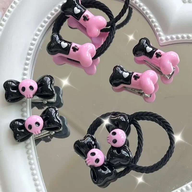 Kuro Skull Hair Clips