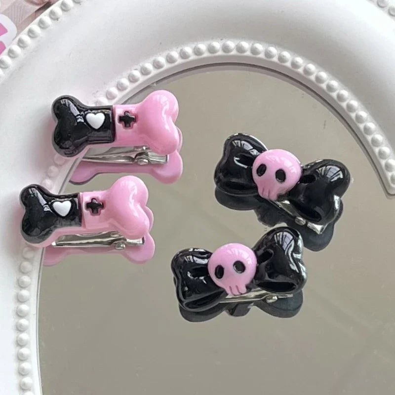 Kuro Skull Hair Clips