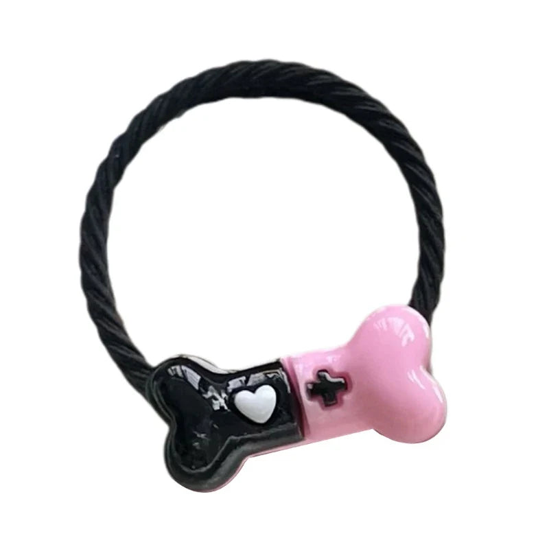 Kuro Skull Hair Clips