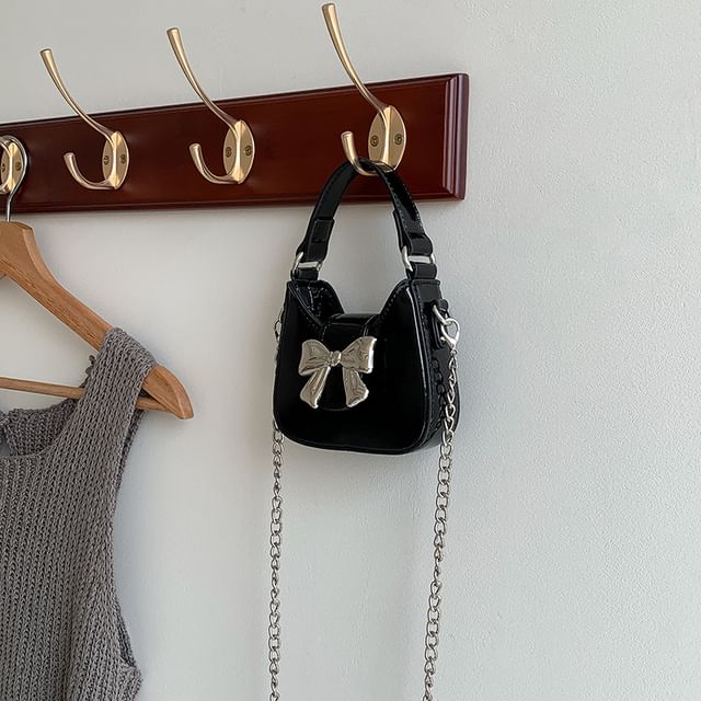 Chain Bow Strap Bag Crossbody