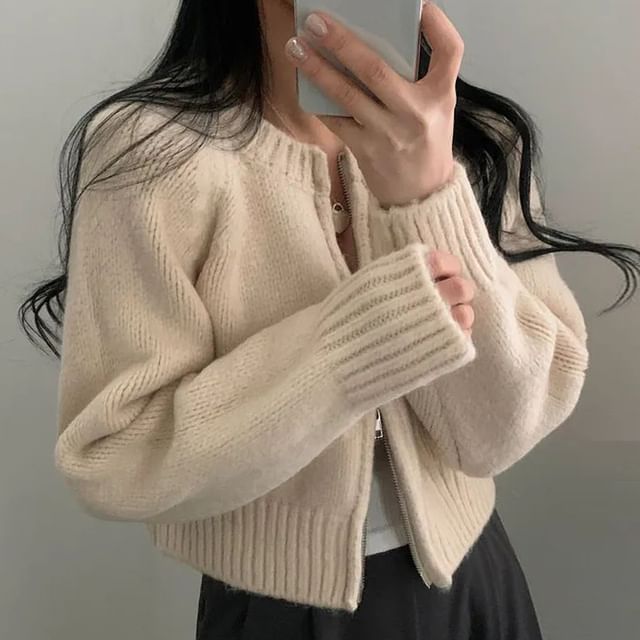 Round Neck Zip Plain Cardigan