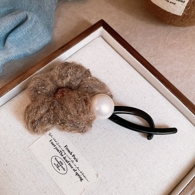 Hair Faux Flower Pearl Clip