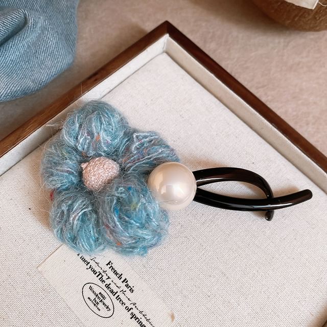 Hair Faux Flower Pearl Clip