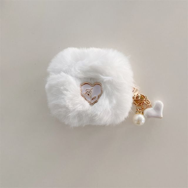 Heart Faux Fur Charm AirPods / Pro Earphone Case Skin