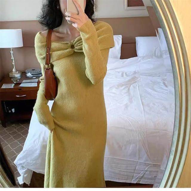 Off Shoulder Ribbed Knit A-Line Maxi Dress