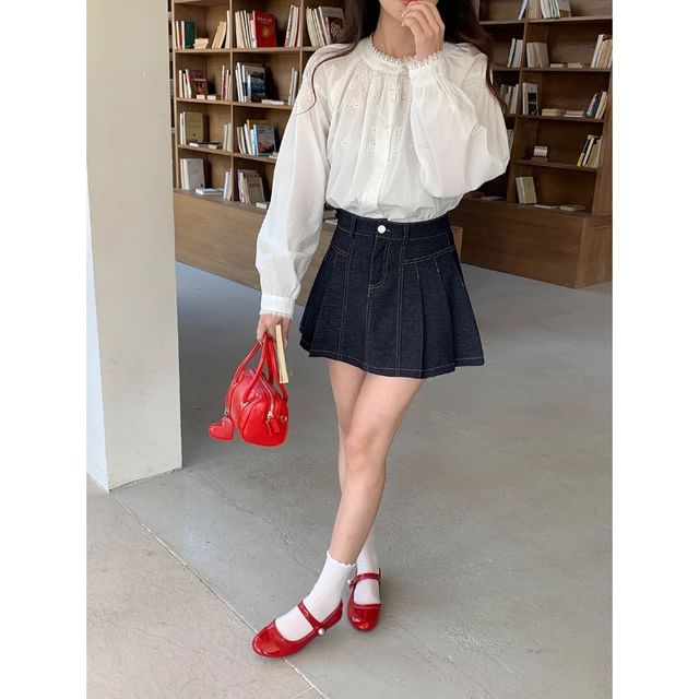 Contrast Stitched Pleated Denim Mini Skirt