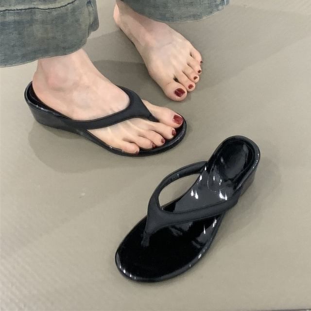 Wedge Flip-Flops Heel