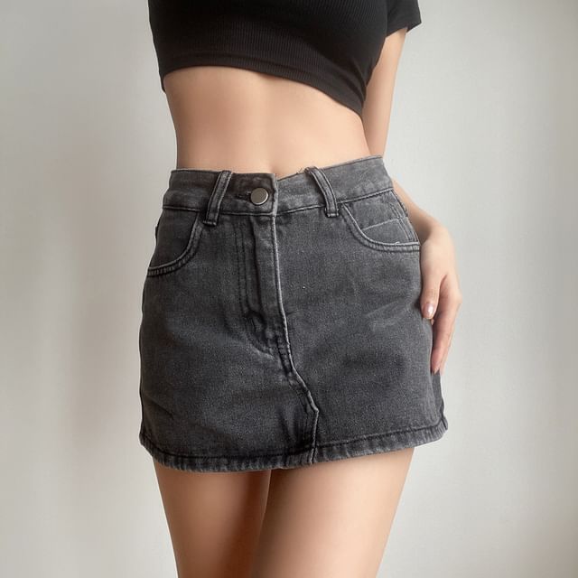 Faded Denim Mini Pencil Skirt with Mid-Rise Fit