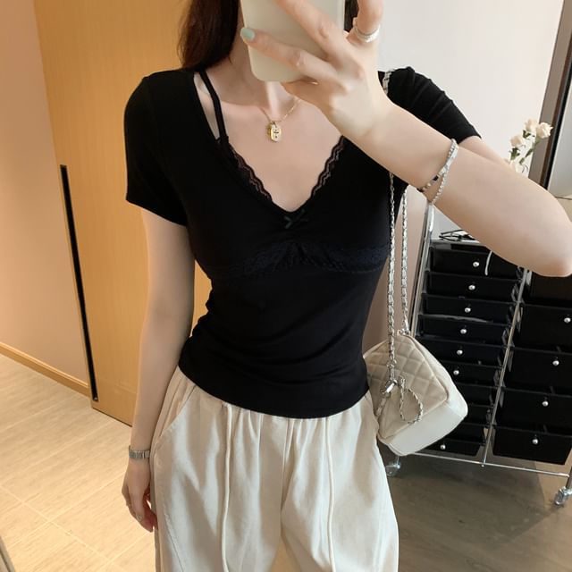 V-Neck Lace Trimmed Tee Short Sleeve