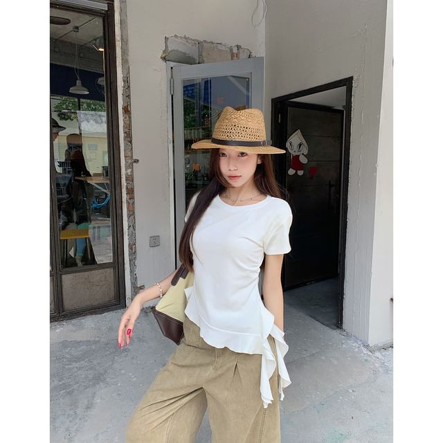 Round-Neck Short-Sleeved Ruffle-Hem Slim Top