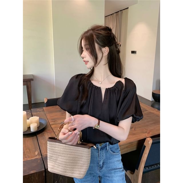 Plain Cutout Ruched Puff-Sleeved Notch-Necked Blouse
