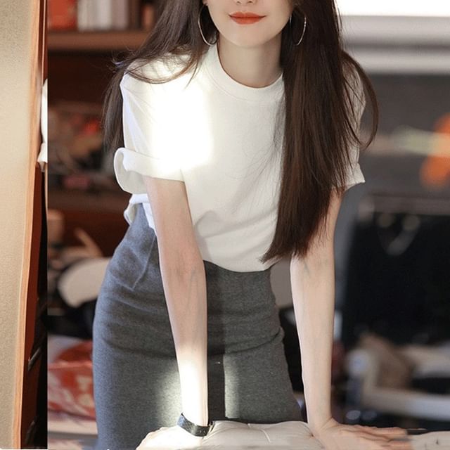 Short-Sleeve Round Neck Tee & High Waist Pencil Mini Skirt Set